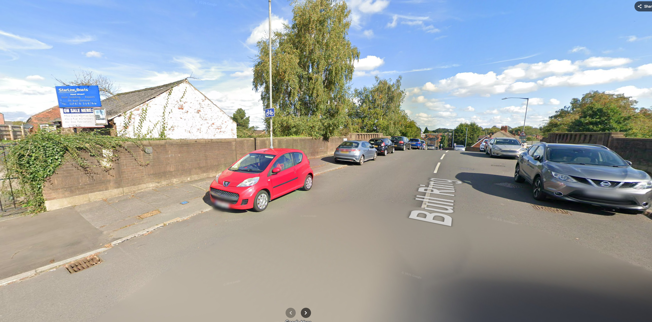 Police cordon off canal entrance at Boot Bridge in Nuneaton